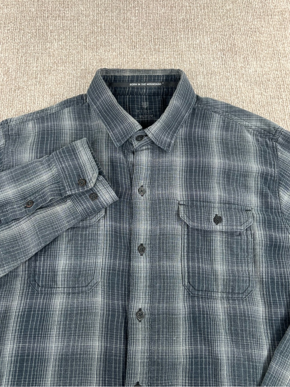 Kuhl Shattered Flannel Shirt Men's Medium Gray Plaid Outdoors Long Sleeve 7204